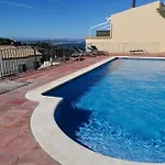 Διαμέρισμα Charming & Peaceful With Swimming Pool *